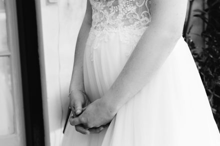 Bruiloft van Karlijn en Hylke bij Landgoed Winfried in Wapenveld – Kampen, romantische trouwfoto's, idyllische locatie, foto: wilco de haan fotografie, trouwfotograaf, winschoten, groningen, nederland