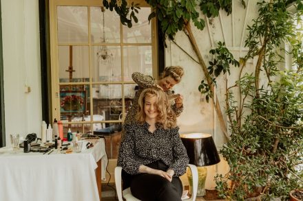 Bruiloft van Karlijn en Hylke bij Landgoed Winfried in Wapenveld – Kampen, romantische trouwfoto's, idyllische locatie, foto: wilco de haan fotografie, trouwfotograaf, winschoten, groningen, nederland